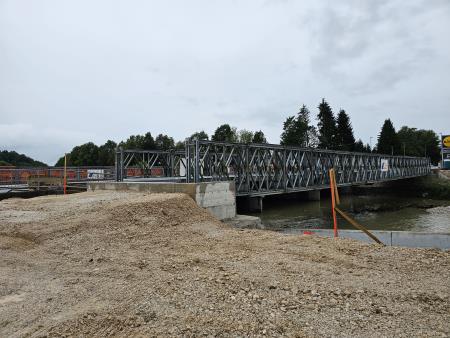Namestitev montažnega mostu na Viru_arhiv Občine Domžale (1)